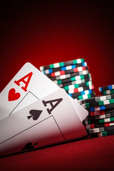 two-hundred-twenty-two platform showing live-dealer tables and sportsbook on mobile